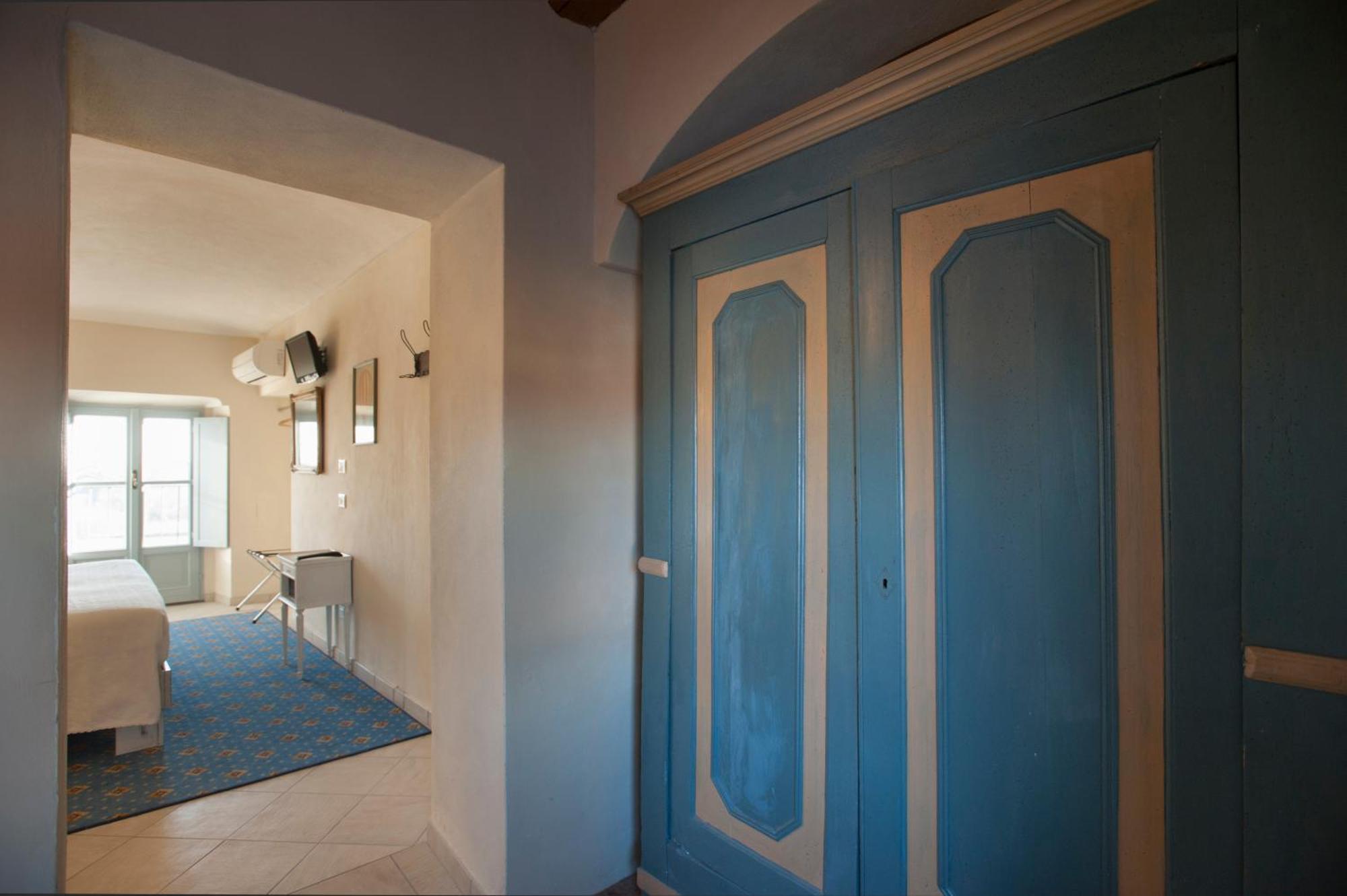 Hotel Il Campanile Cherasco Habitación foto